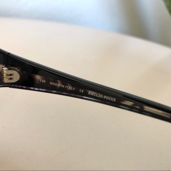 **SOLD** Emilio Pucci Sunglasses - Picture 8 of 9